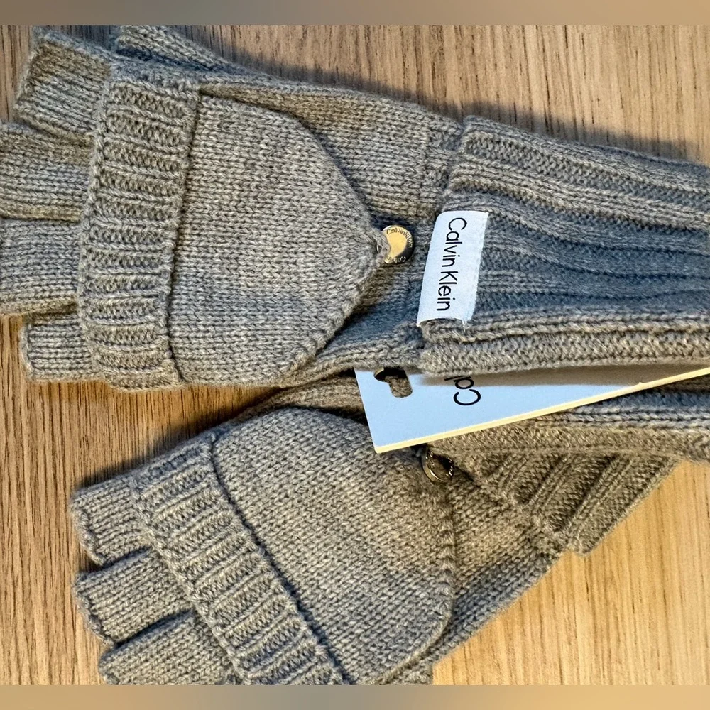 Calvin Klein Supersoft Flip-top Knit Gloves Women's fingers ribbed